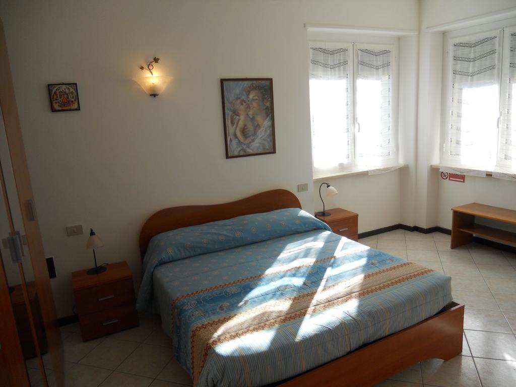 B&B Home Sweet Home Diano Marina Kamer foto