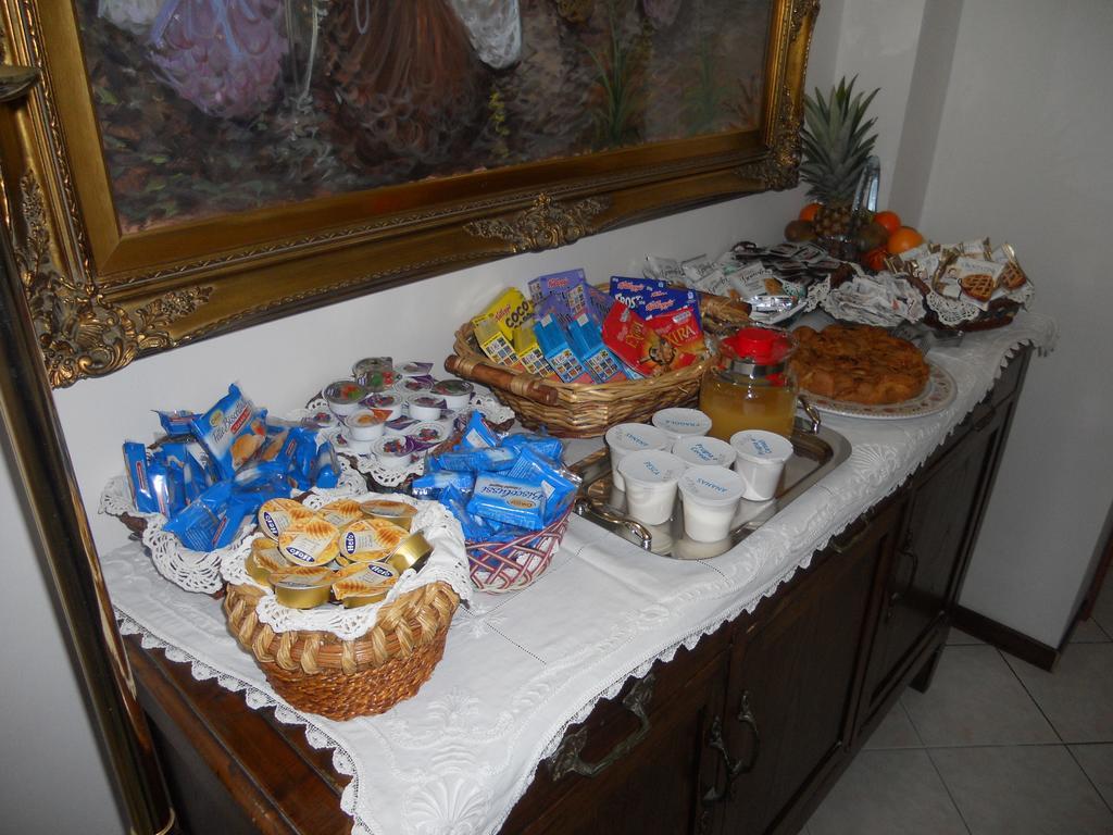 B&B Home Sweet Home Diano Marina Buitenkant foto